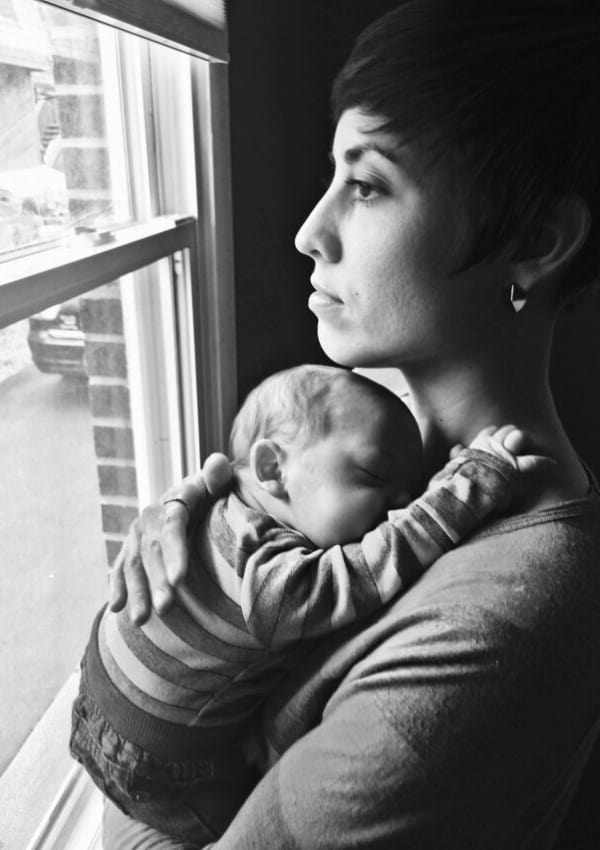 How To Manage Postpartum Anxiety and Depression Through Nutrition