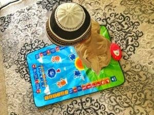 4 Tips to Educate Your Children on How to Perform Salah and how to use the child friendly interactive My Salah Mat with sounds colors & images. #Mysalahmat #PerformSalah #ISlamicProduct #IslamicPrayer #throughmamaseyes
