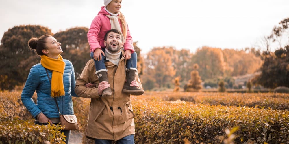 If you are a mom of a toddler or older child, you know the struggle of daily battles with your kids. Here we interviewed a Positive Behavior Interventionist and got five solid positive parenting tips and words of advice to help with negative behavior and tantrums. Stop yelling at your kids today and learn how to discipline in a constructive way so you can be a better parent. #throughmamaseyes #parentingtips #raisingkids #parentingadvice #kids #toddlers #positivediscipline