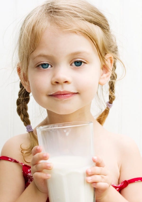 9 of the Best Alternatives to Cow’s Milk For Toddlers